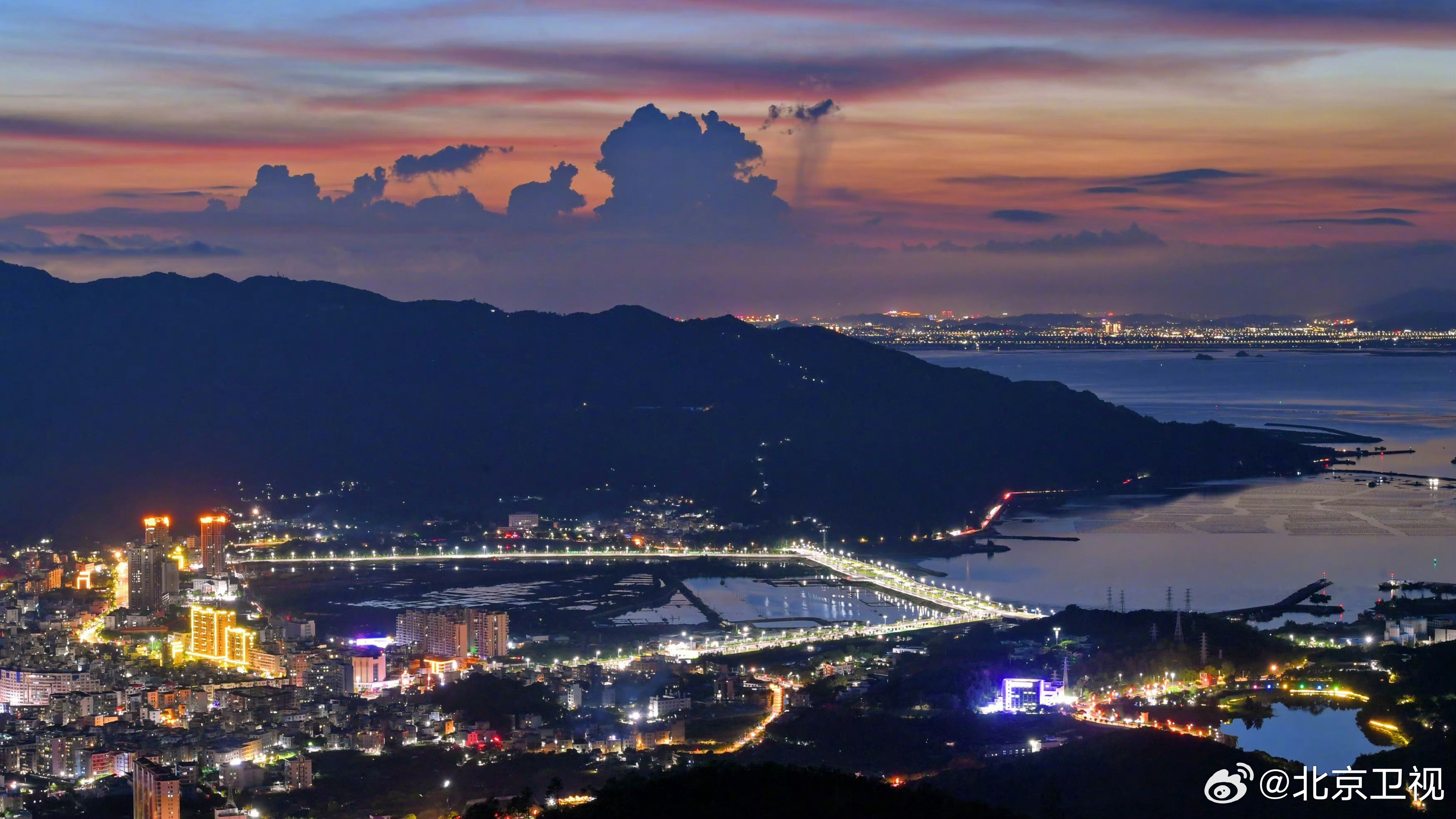 广东，改革开放的先锋，新时代的探索者